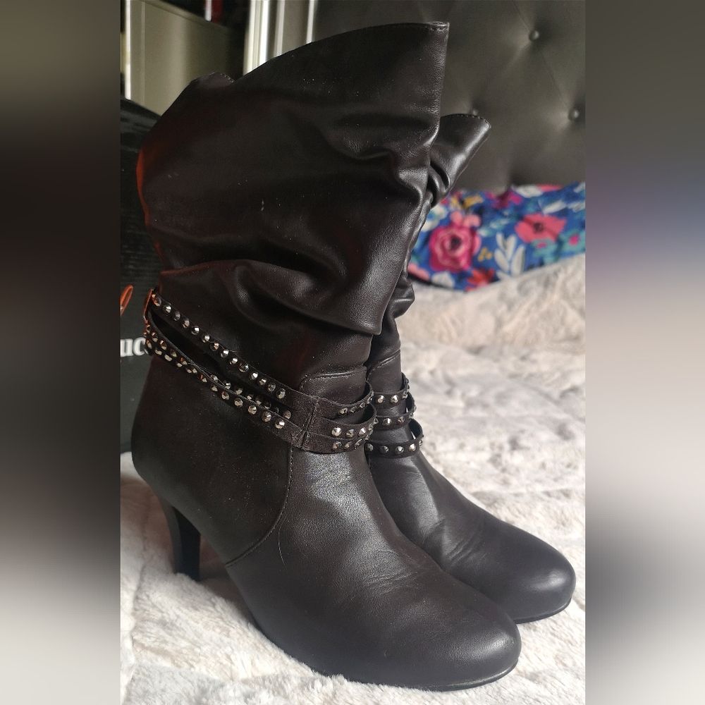 Go Fresh heeled boots. Size 38